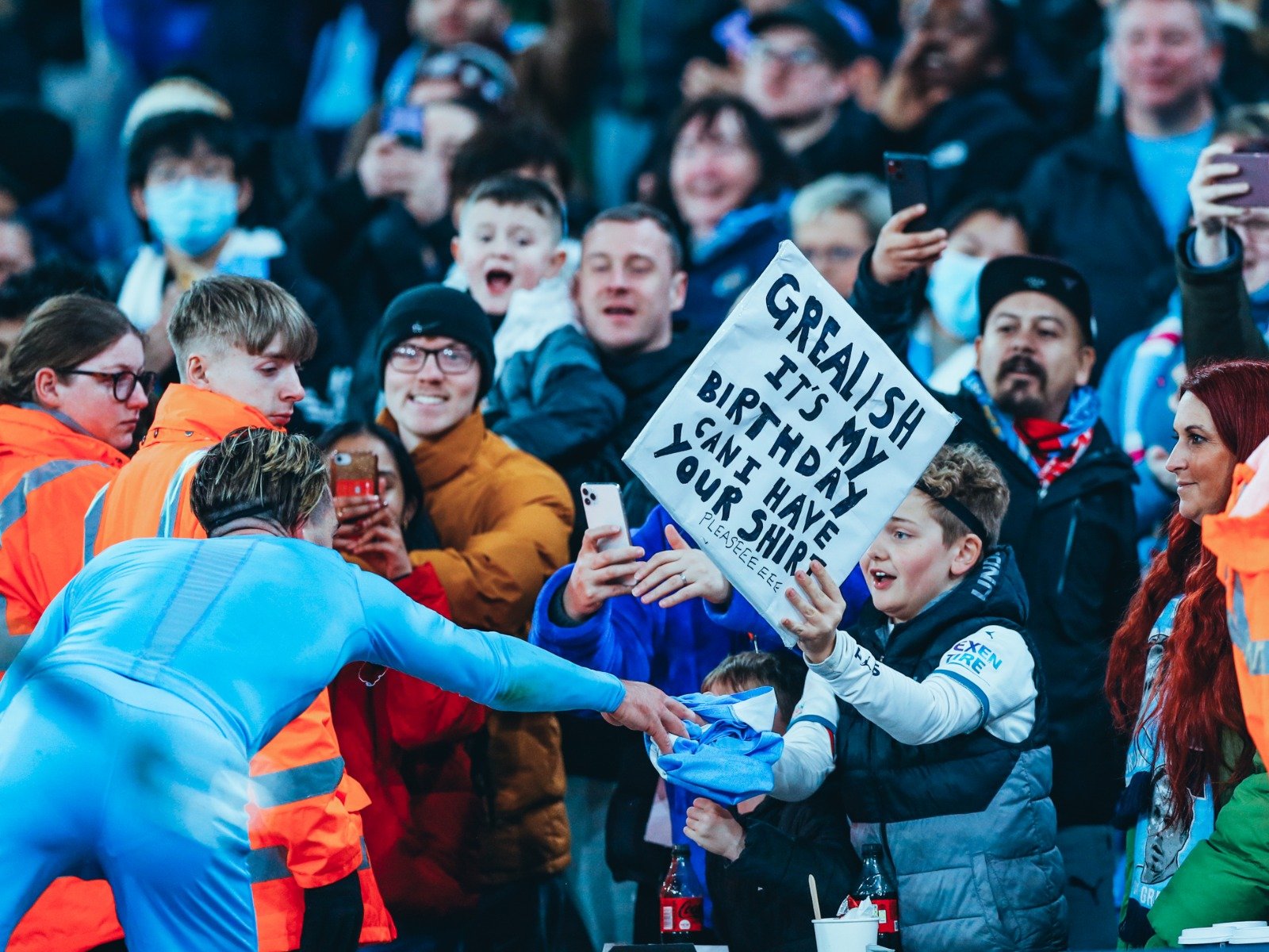 的不满和内 的不满和内